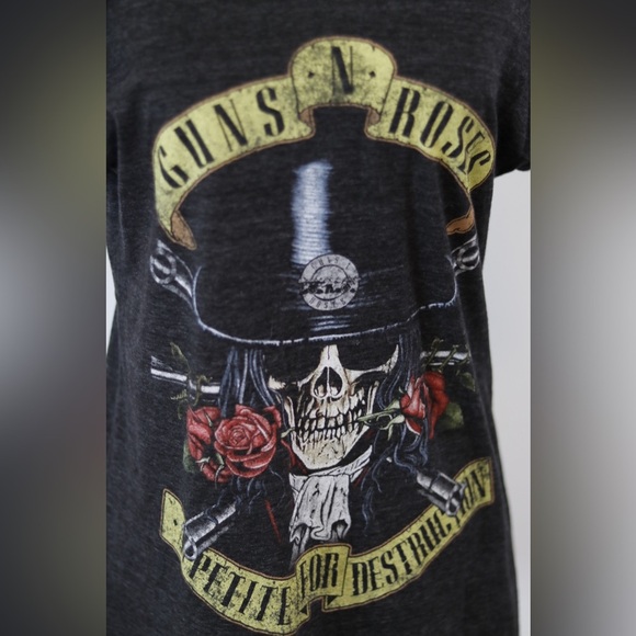 2 FOR $25 2017 guns and roses tshirt - Picture 2 of 6